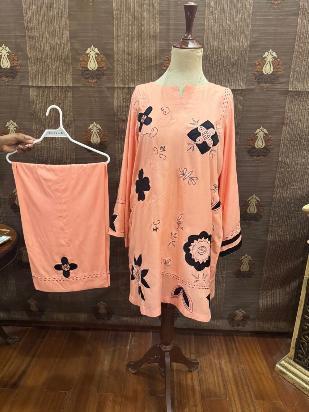 Kashmiri Embroidered Winter Pret Co-ords