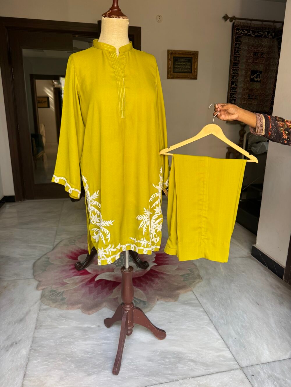 Embroidered Pure Georgette Pret Co-ords (2 Piece)