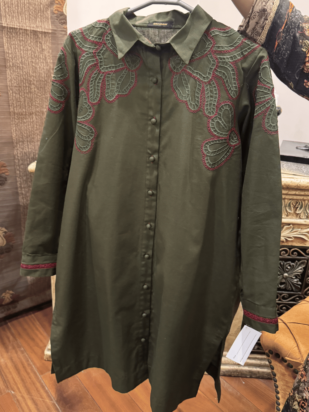 Olive Winter Karandi Set – Elegant Two-Piece Ensemble